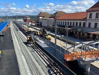 Százhatvan km/h sebességgel suhanhatnak a vonatok Kürtös és Segesvár között 2024 második felében