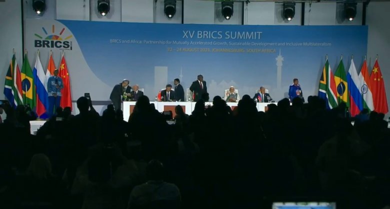 Hat új országgal bővülhet a BRICS-csoport, de viták vannak a bővítés mértékéről és sebességéről