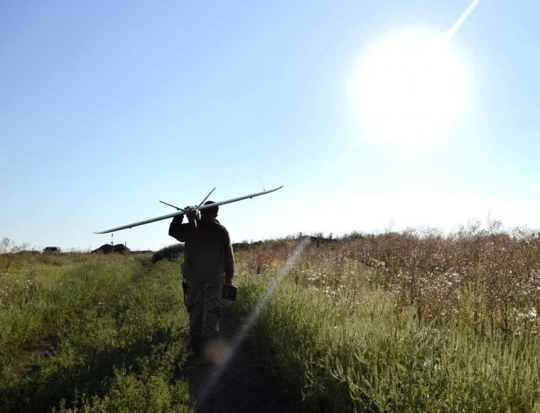 Húsznál is több drónnal támadta az oroszokat Ukrajna – Zelenszkij szerint az ukrán hadsereg nagyobb létszámú, mint az orosz