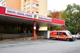 Három erdélyi kórház elutasíthatta a robogóbalesetet szenvedő beteg átvételét, belehalt a krasznabélteki férfi