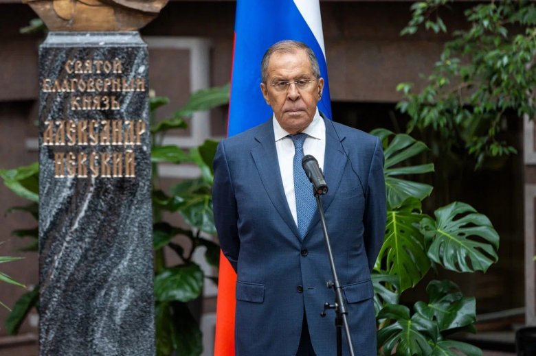 Orosz külügyminiszter: Washington irányítja a Moszkva elleni háborút