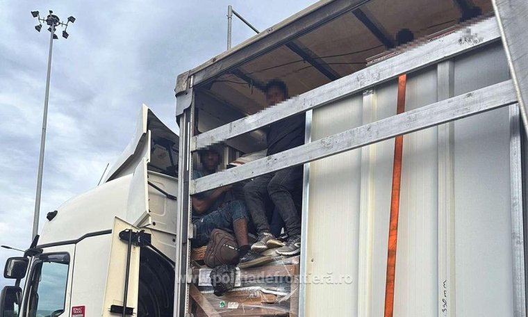 Három kamionban is migránsokat találtak a nagylaki határrendészek egy nap alatt