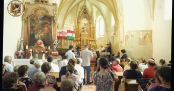 Egy nap alatt öt, magyar kormánytámogatással megújult római katolikus templomot adtak át Erdélyben