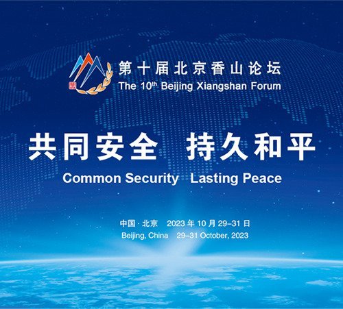 Kína fejlesztené a katonai kapcsolatait Washingtonnal, de felrója, hogy „bizonyos országok” beavatkoznak mások belügyeibe