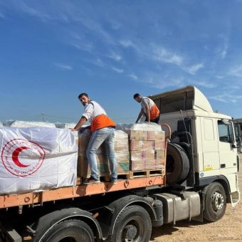 Kevesli az ENSZ humanitárius hivatala a Gázába bejutó segélyeket – Izraeli harckocsik torlaszoltak el egy utat az övezetben