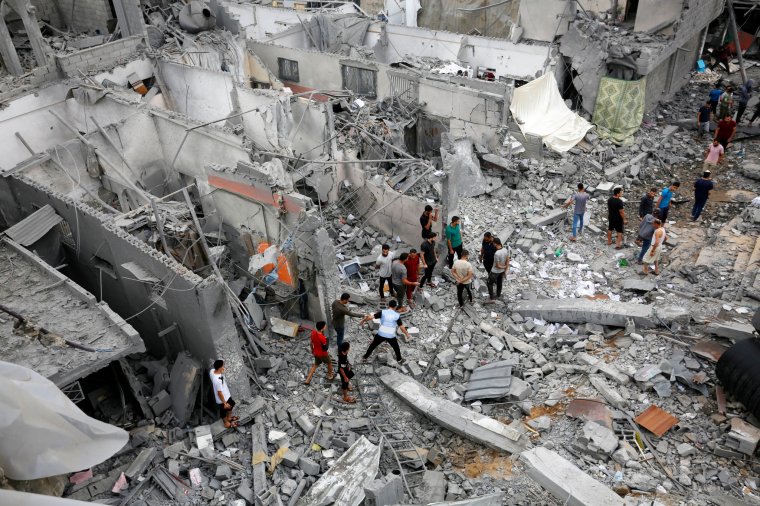 Bár kevés az esély, és egyik fél sem akar engedni, folytatódtak a gázai tűzszünetről szóló tárgyalások