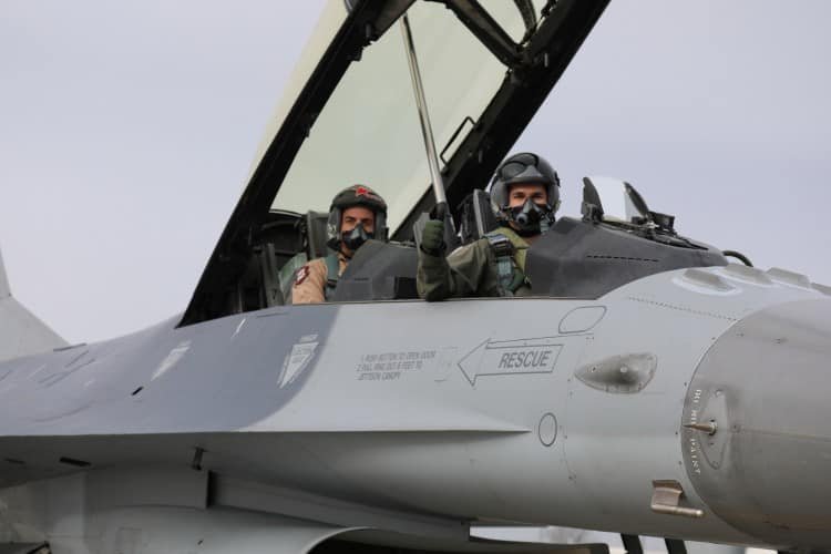 Bár beharangozták, egyelőre még nem képeznek ukrán pilótákat a romániai F-16-os kiképzőközpontban