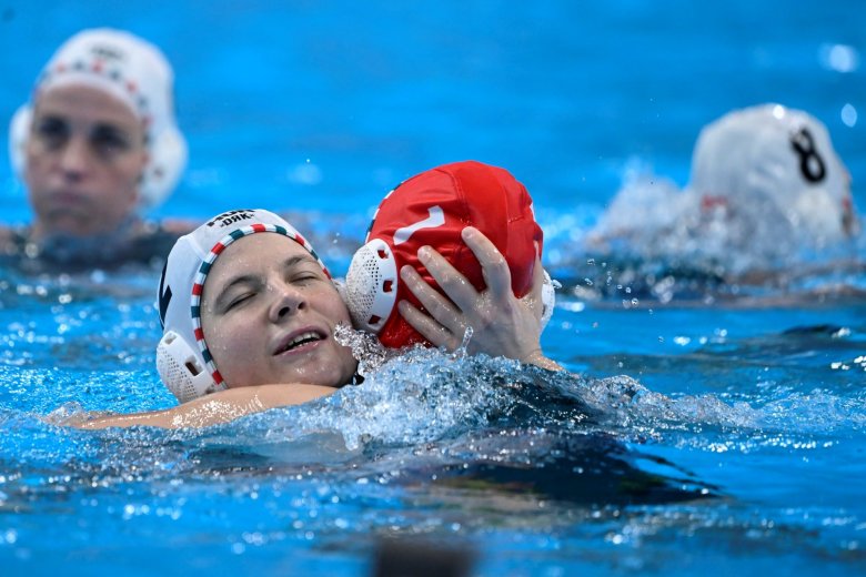 Legyőzte az ausztrálokat, csoportelsőként jutott döntőbe a magyar női vízilabda-válogatott a dohai világbajnokságon