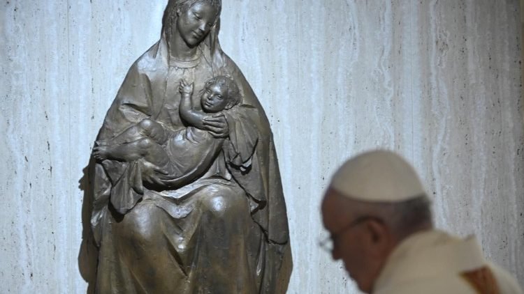 Pazarlás nélkül is lehet ünnepelni – Ferenc pápa emberséget szorgalmazott advent negyedik vasárnapján