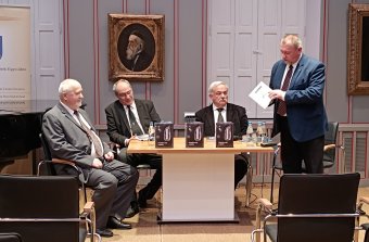 „Trianon óta hiánycikk”: ökumenikus szellemben született könyvet mutatott be a Székelyföldi Magyar Újságírók Egyesülete