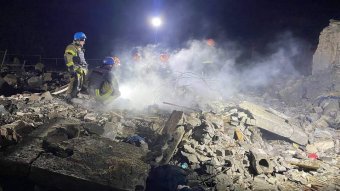Tizenegyen, köztük gyerekek haltak meg orosz rakétatámadásban Ukrajnában