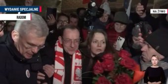 Másodszor is elnöki kegyelmet kapott a két bebörtönzött ellenzéki lengyel politikus, Kaminskit és Wasikot ki is engedték