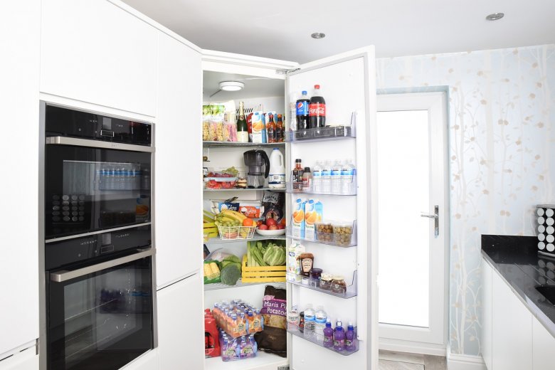Elrendezés, időzítés – okos hűtőhasználattal csökkenthető az ünnepekkor gyakori élelmiszerpazarlás