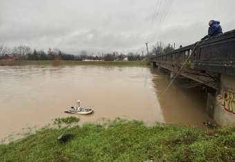Árvízkészültség lépett életbe több erdélyi folyószakaszon