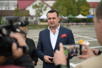 Vádat emelt a korrupcióellenes ügyészség Cătălin Cherecheş anyósa és apósa ellen
