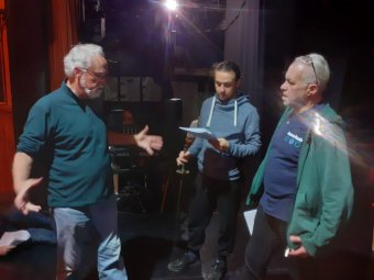 Hamlet-premier amerikai rendezésben – Háromnyelvű, három társulat koprodukciójaként létrejött előadás Aradon