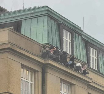 Prágai lövöldözés: külföldiek is vannak az áldozatok között – Nemzeti gyásznapot hirdettek