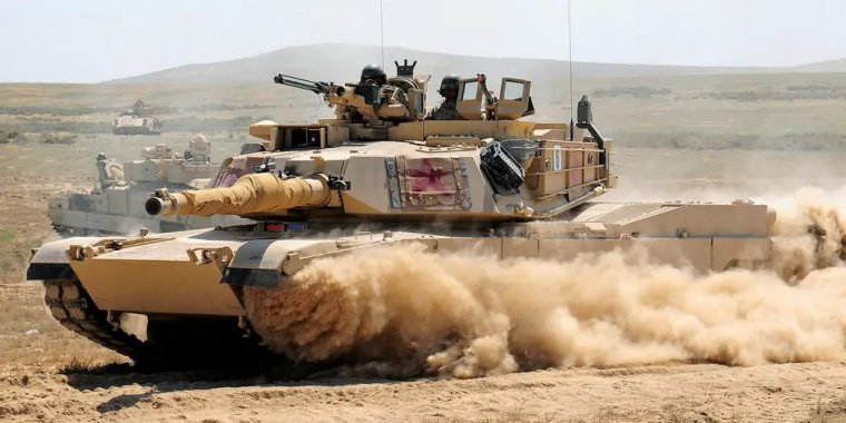 Érkezik az erősítés: az amerikaiak Abrams harckocsikat adnak Ukrajnának, az ukránok közben feladták Szoledart