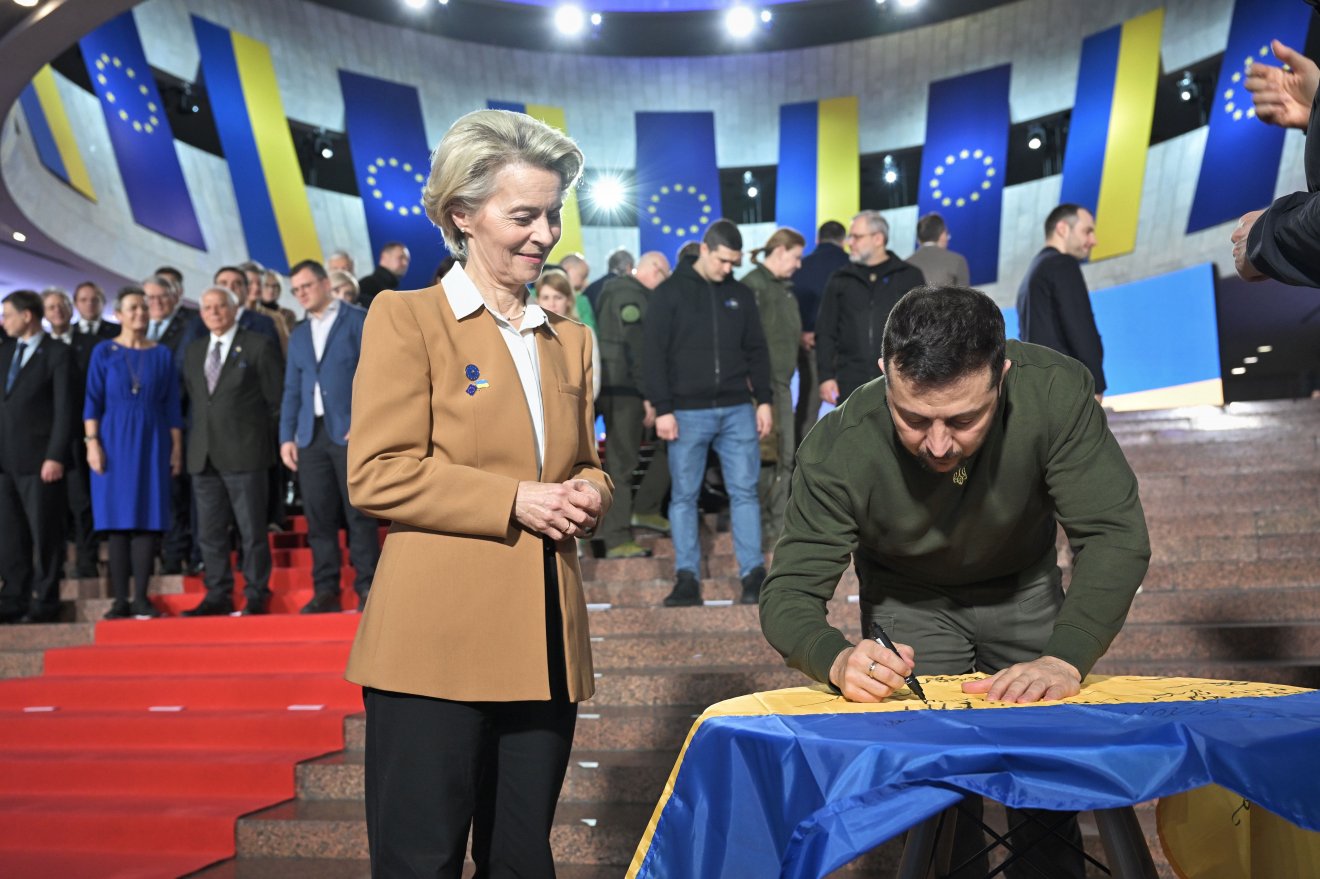 Románia már most bevenné az EU-ba Ukrajnát, Magyarország szerint szó sem lehet róla