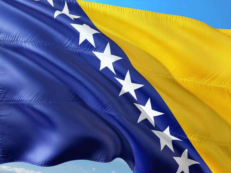 Az Európai Bizottság azt javasolja, kezdjék meg a csatlakozási tárgyalásokat Bosznia-Hercegovinával