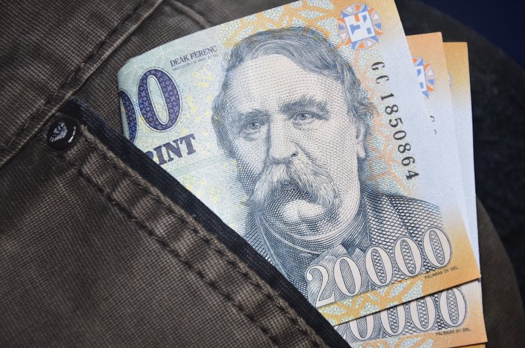 Jótékony célt színlelve pénzt gyűjtő romániai férfiakra csaptak le Somogyban