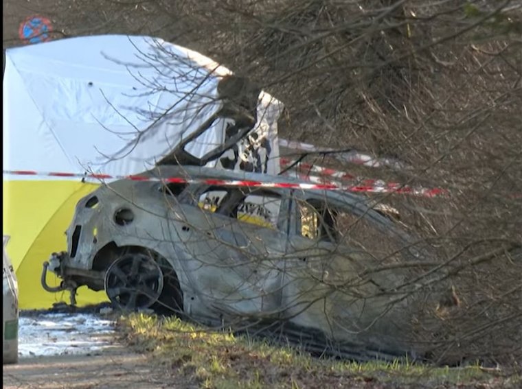 Autóra zuhant egy kisrepülőgép Belgiumban, ketten meghaltak