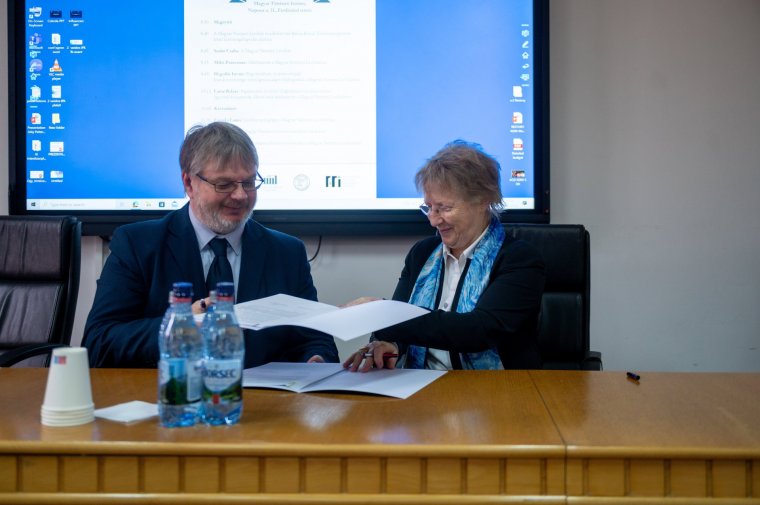 Együttműködik a BBTE és a Magyar Nemzeti Levéltár, Kolozsváron írták alá a megállapodást