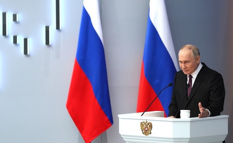 Várható volt: Vlagyimir Putyin újrázik Oroszország elnökeként