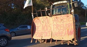 Dél-belgiumi autópálya forgalmát bénították meg a tüntető gazdák