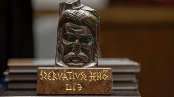 Többek között Szervátiusz Jenő-díjas erdélyi alkotók munkáiból nyílik kiállítás a Műcsarnokban