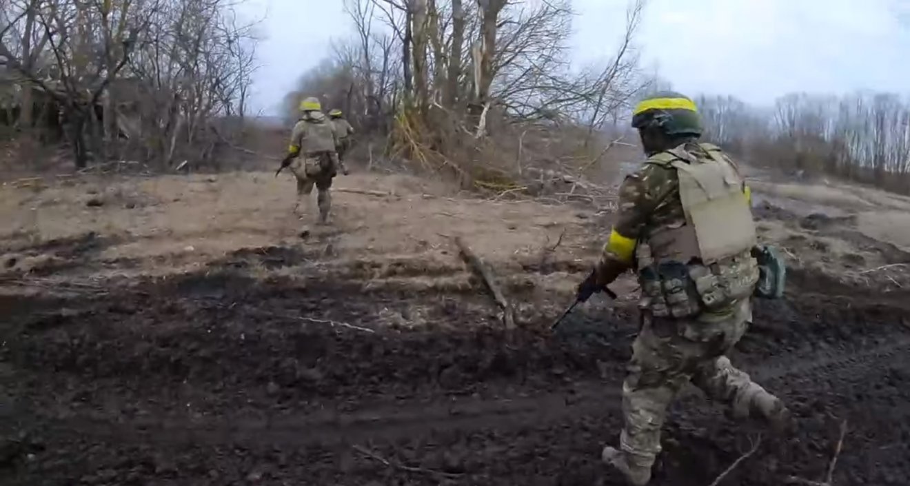 „Oroszország nem képes megvédeni a határait”: román zsoldosok is szolgálnak az orosz területre behatoló egységekben