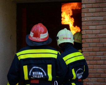 Tűzesethez, árvizekhez, közúti balesetekhez is riasztják a népszerű önkéntes tűzoltókat
