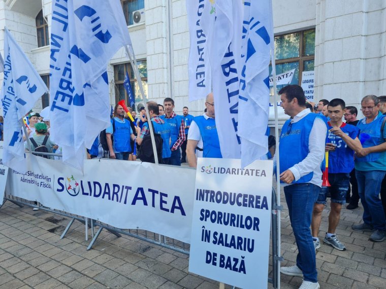Utcára vonulnak az uniós viszonylatban magas romániai adóterhek miatt a szakszervezetek