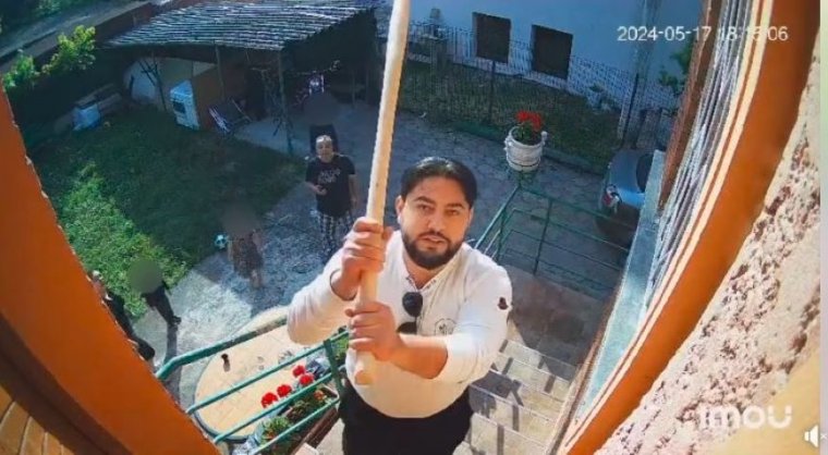 Fellépést sürget a klánok ellen: Szomszédjukat terrorizáló romákról készült videót tett közzé Temesvár polgármestere