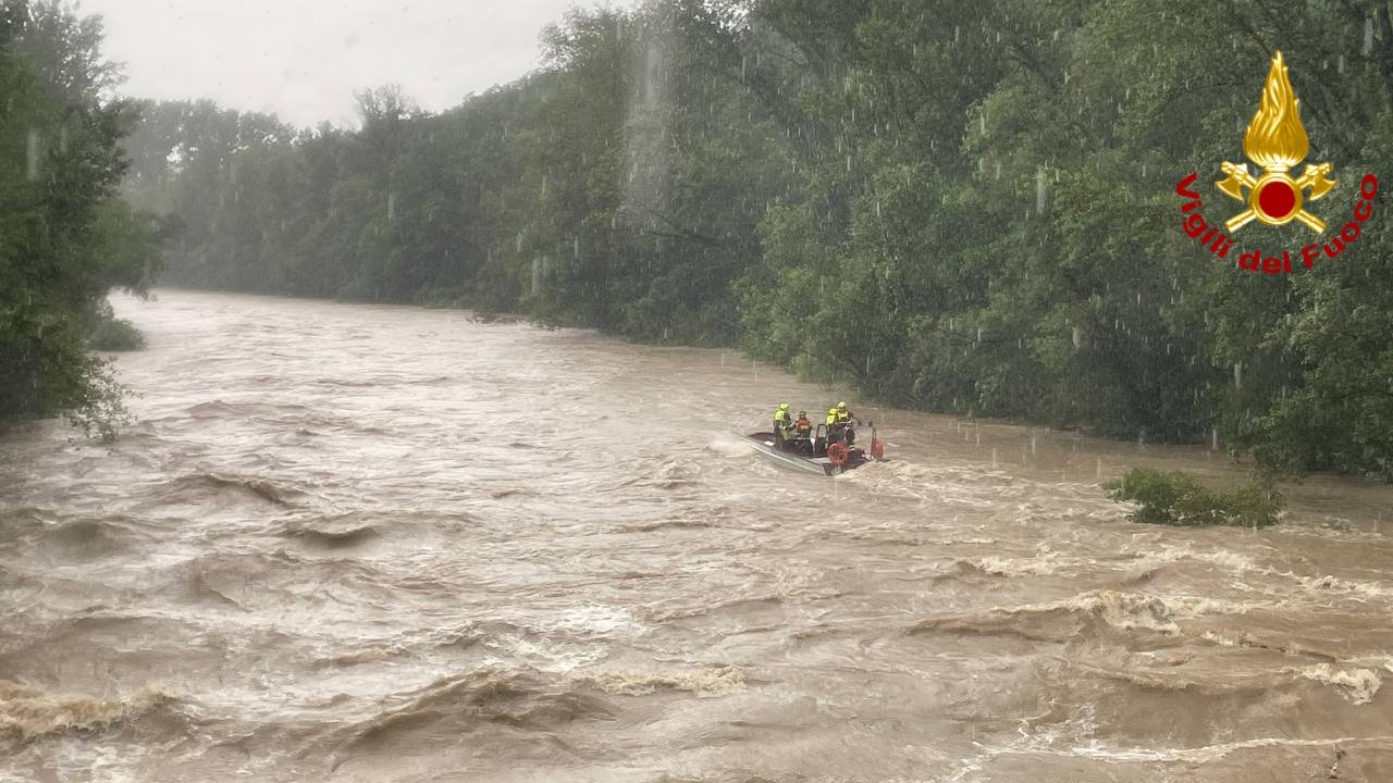 Román származású lehet az a három fiatal, aki eltűnt Olaszországban, miután a heves esőzések miatt megáradt egy folyó