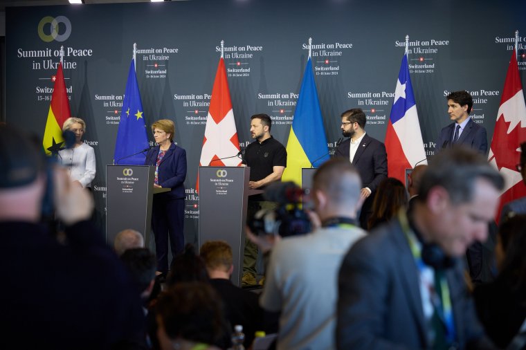 Hevesebben támadták az oroszok Ukrajnát a nélkülük megtartott svájci békekonferencia idején