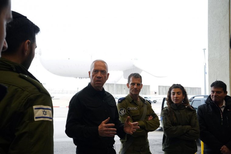 Izrael nem állítja le a gázai háborút a fegyverszüneti tárgyalásokért – mondja a védelmi miniszter