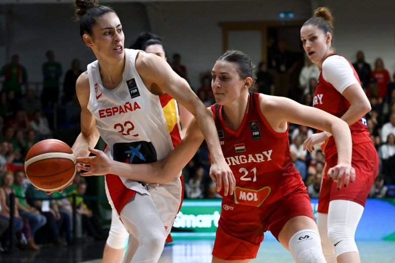 Óriási csalódás: 22 ponttal is vezetett, de egy ponttal kikapott, nem jutott ki az olimpiára a magyar női kosárlabda-válogatott
