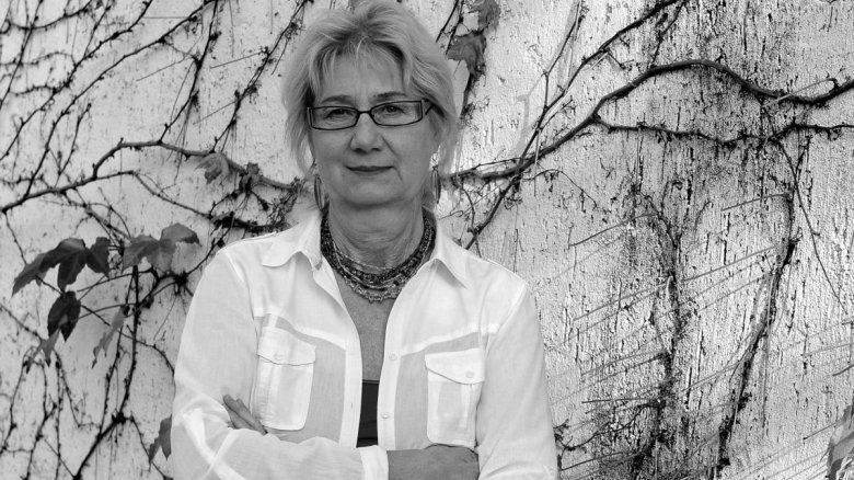 Meghalt Katona Szabó Erzsébet Kolozsváron született textilművész