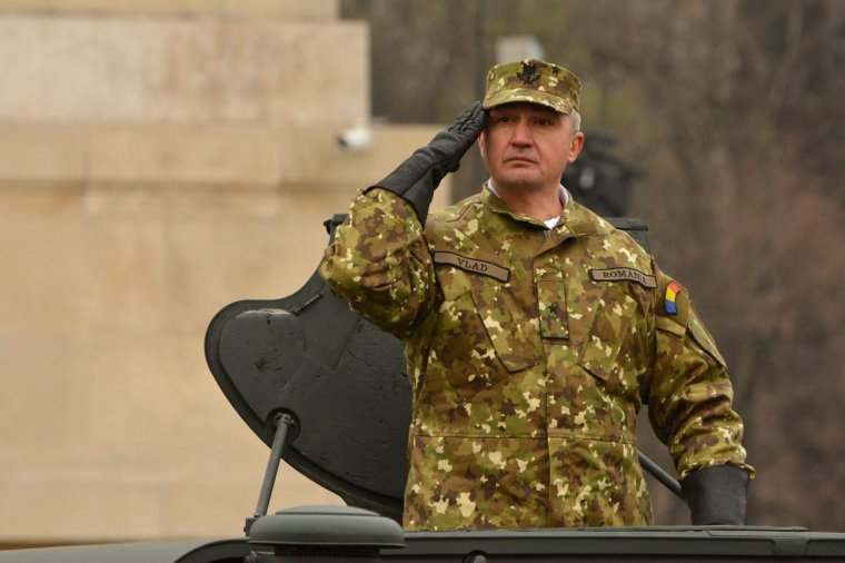 Román vezérkari főnök: eszkalálódhat az ukrajnai konfliktus, fel kell gyorsítani a hadsereg felszerelését