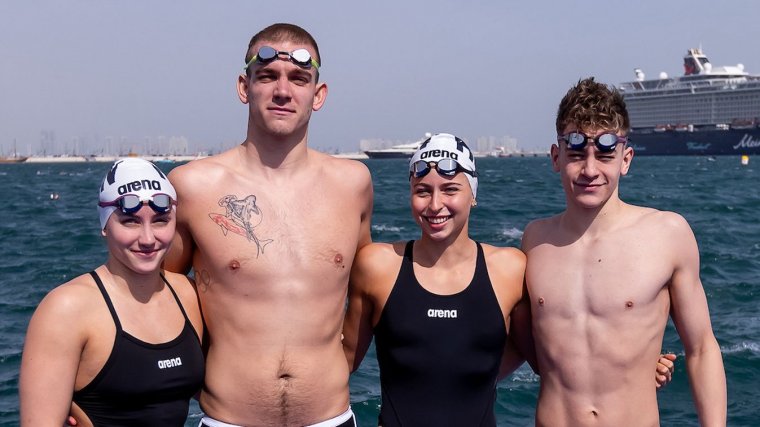 Újabb magyar érem a vizes vb-n, dobogóra állhatott a váltó a nyíltvízi úszók csapatversenyén