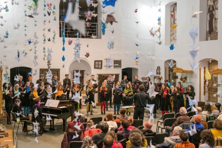 Zene és vers a reneszánsztól máig: szülőházában ünneplik Mátyás király születésnapját Kolozsváron