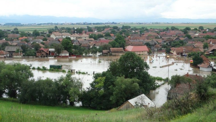 Továbbra is árvízi készültség van Háromszéken, a térségbe látogat a román miniszterelnök