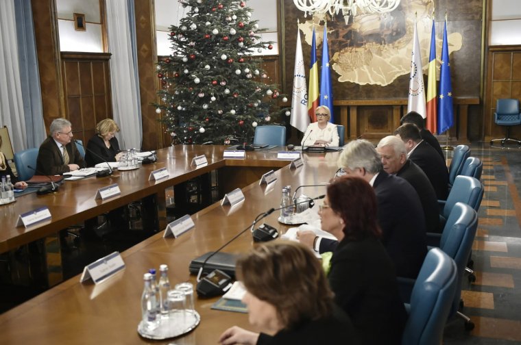 FRISSíTVE – Nem tágít a Dăncilă-kormány, elfogadták a vitatott adóügyi intézkedéseket