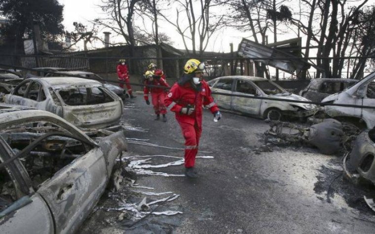 Már mintegy félszáz halálos áldozatot követelt a Görögországban pusztító bozóttűz