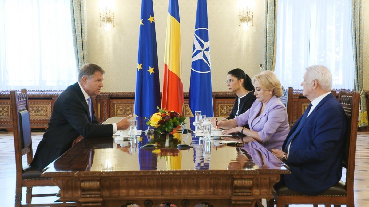 A kormány szerint Románia közelgő EU-elnökségéről tárgyalt Johannis Dăncilával