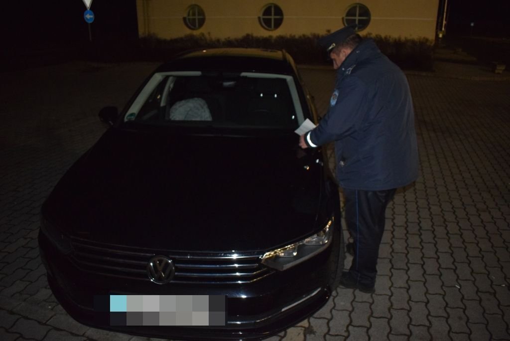 Németországban körözött autót akart kivinni az országból egy román férfi