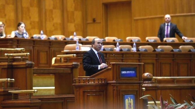 A PSD megakadályozta Tudorel Toader igazságügy-miniszter parlamenti „fejmosását”
