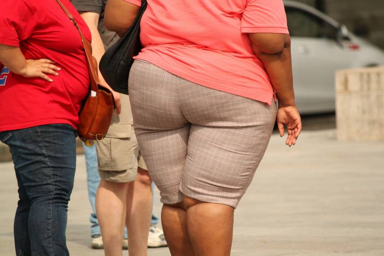 Többen túlsúlyosak, mint ahányan éheznek – szakemberek életmódváltást sürgetnek, miután kiderült, az elhízás globális probléma