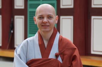 Menedzserből lett buddhista szerzetes Bara Ágnes